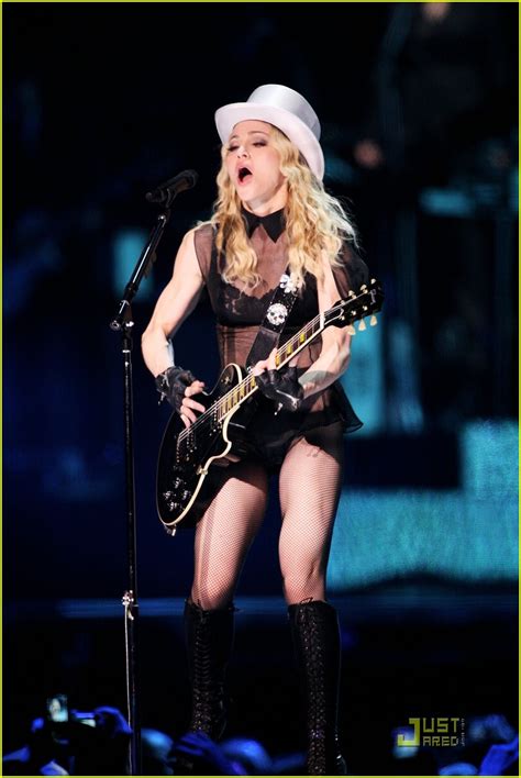 madonna sticky and sweet tour.